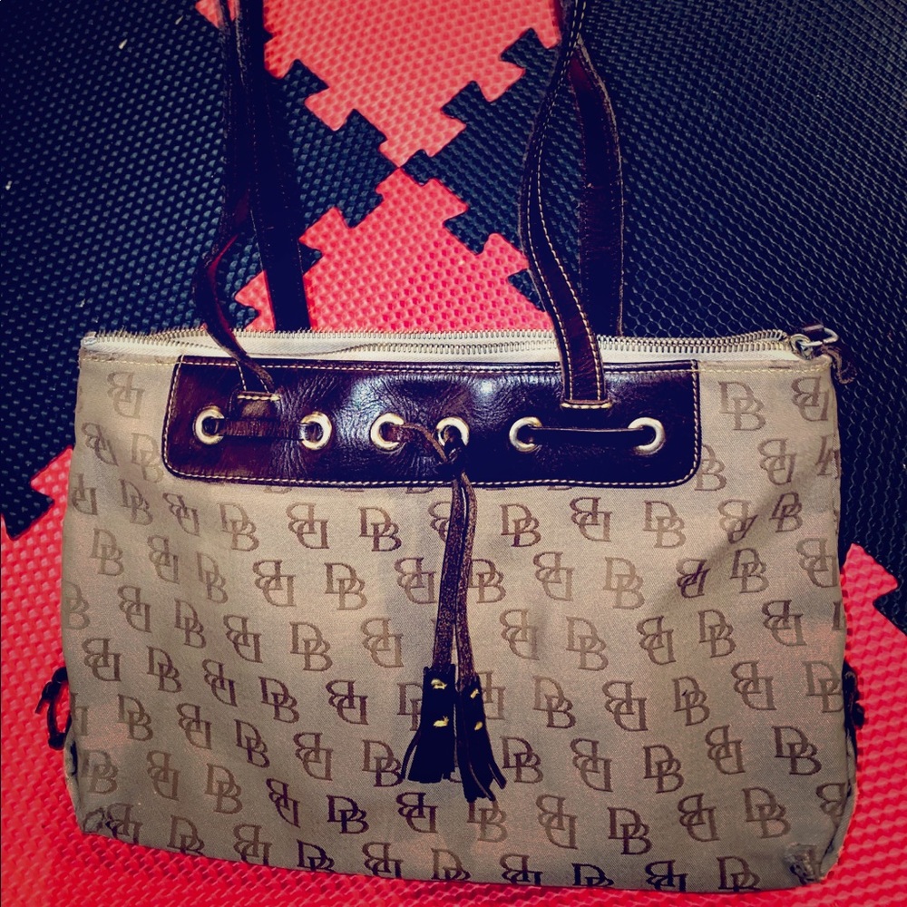 Dooney & Bourke Shoulder Bag